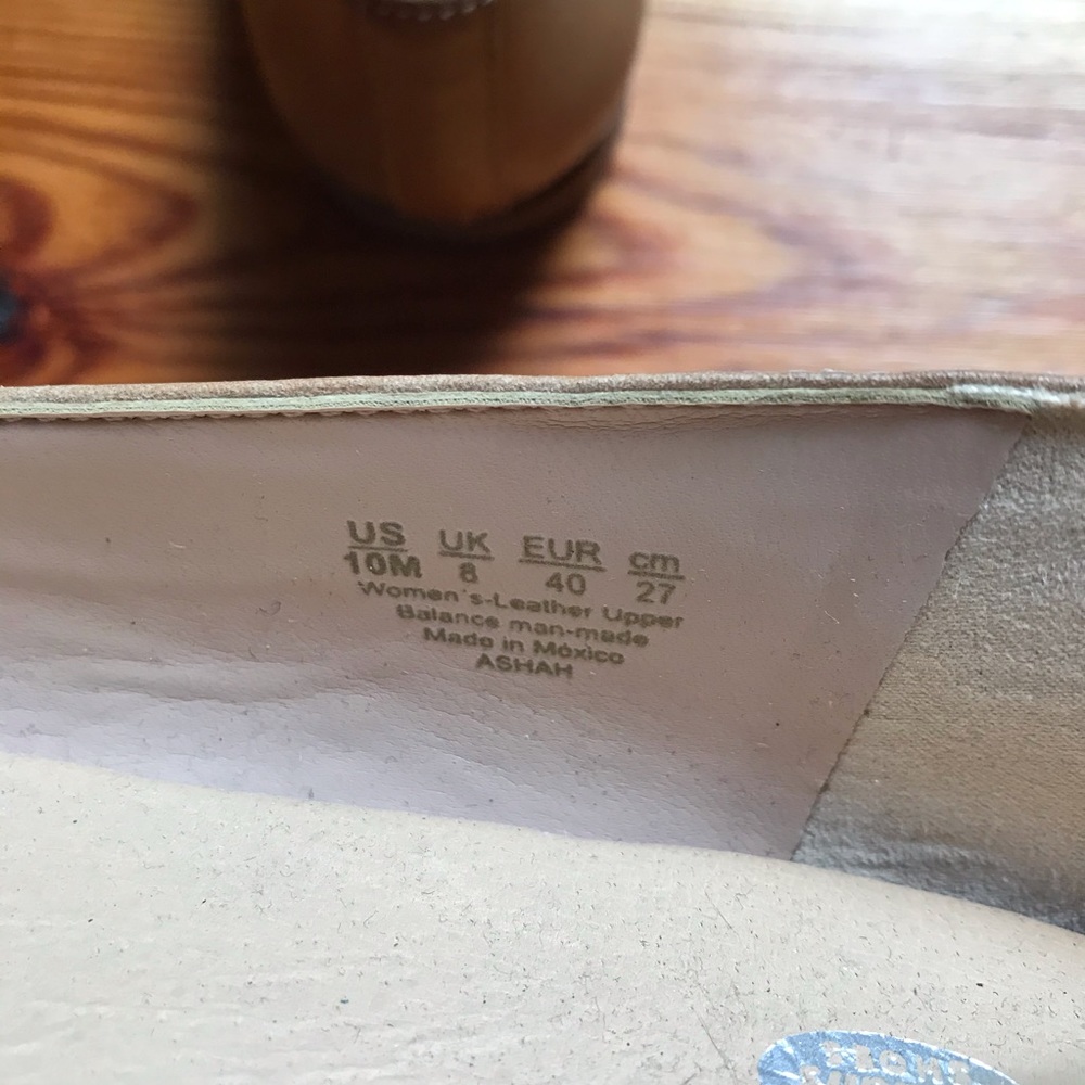 Dr. Scholl’s Beige Leather Pointed Toe Loafers, EUC, 10M - Picture 5 of 9